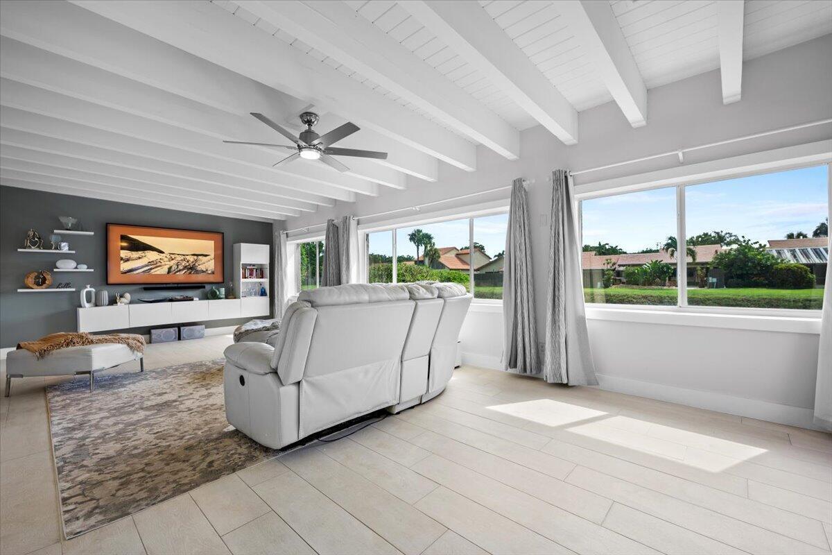 VILLAS OF MONTEREY AT INDIAN SPRING - Residential