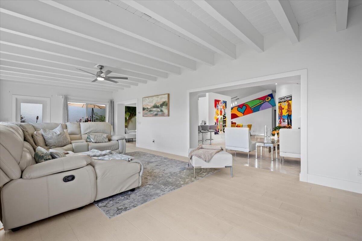 VILLAS OF MONTEREY AT INDIAN SPRING - Residential