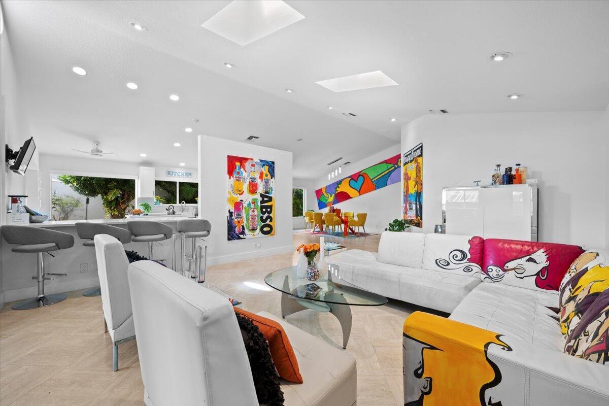 VILLAS OF MONTEREY AT INDIAN SPRING - Residential
