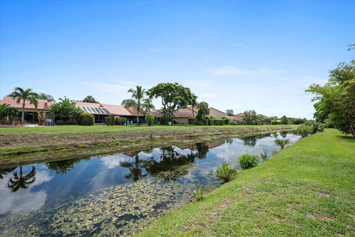 VILLAS OF MONTEREY AT INDIAN SPRING - Residential