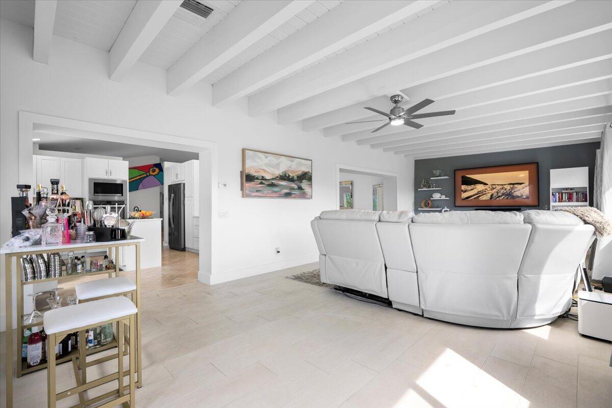 VILLAS OF MONTEREY AT INDIAN SPRING - Residential