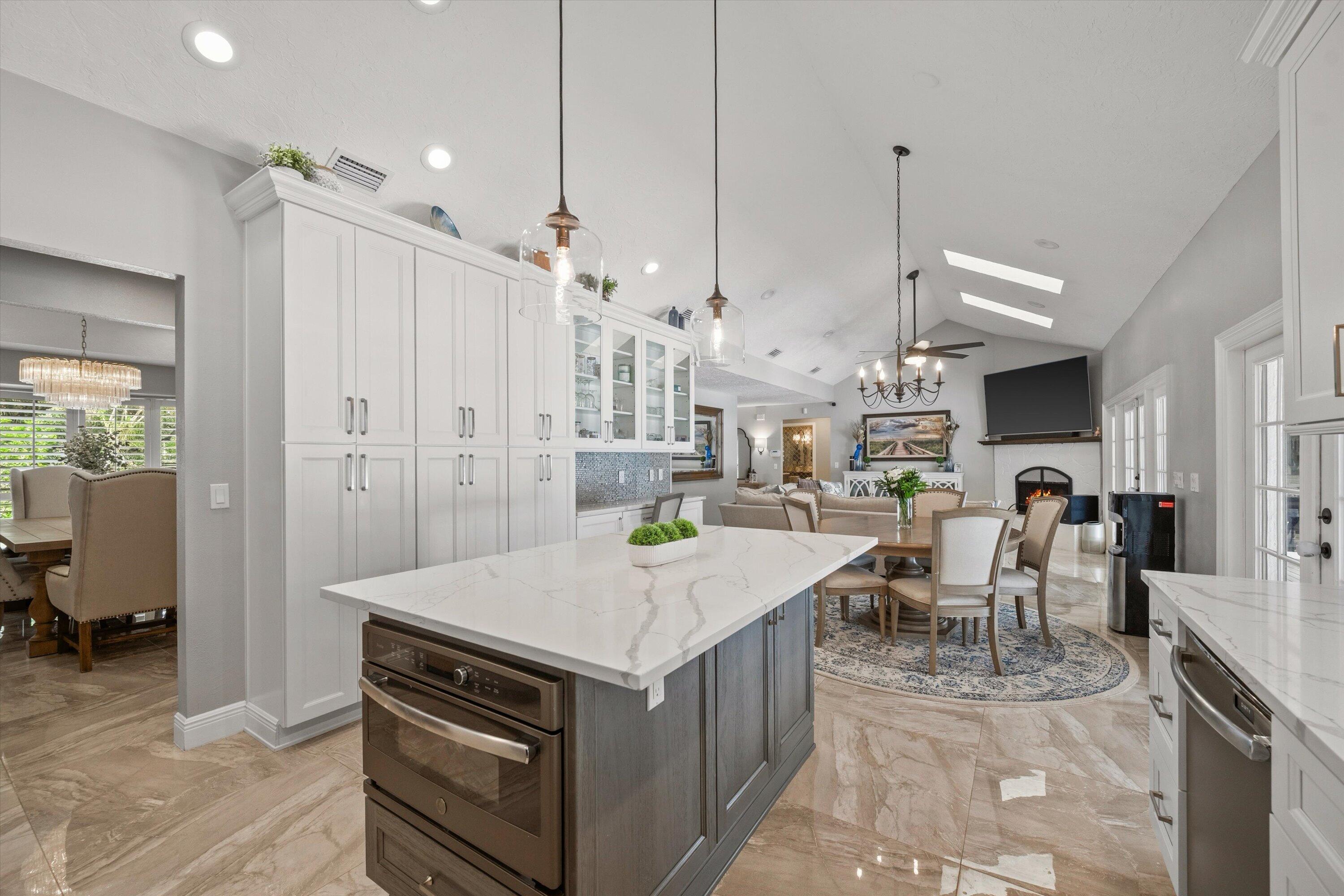 PINEWOOD OF WELLINGTON - Residential