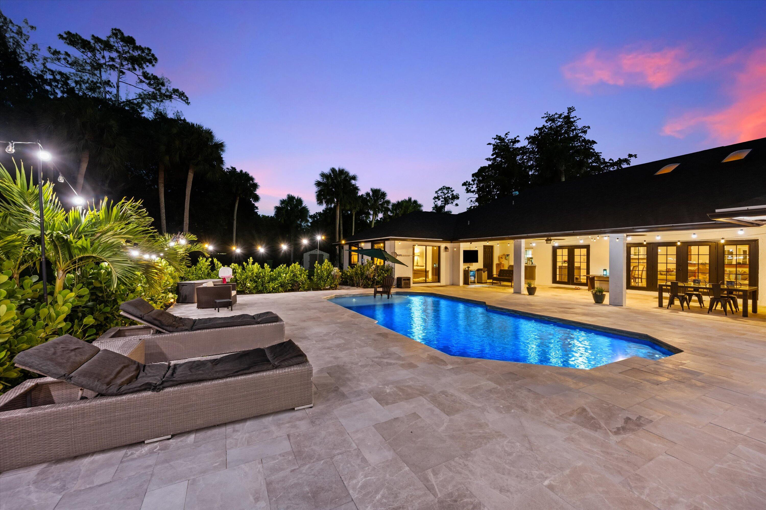 PINEWOOD OF WELLINGTON - Residential