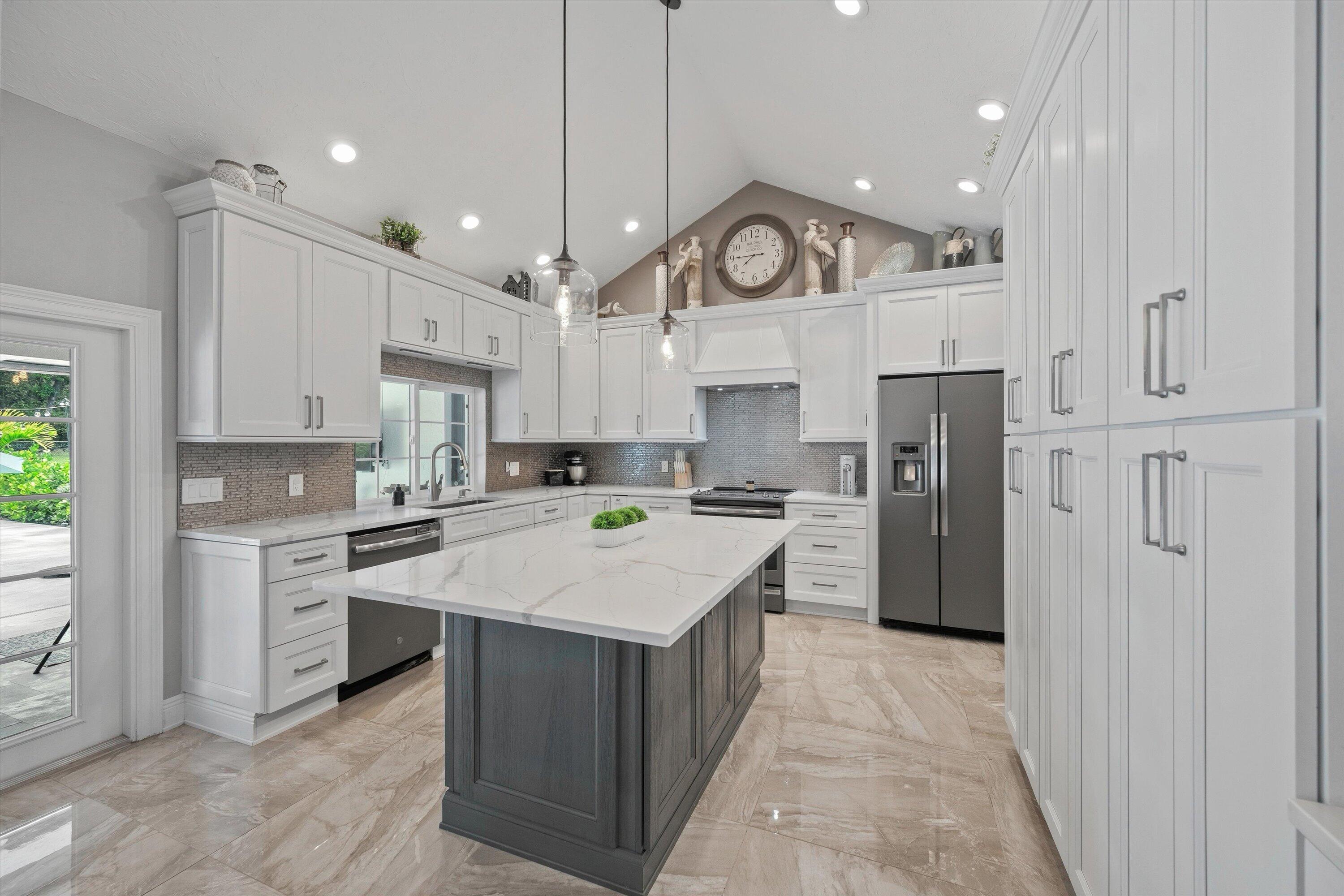 PINEWOOD OF WELLINGTON - Residential