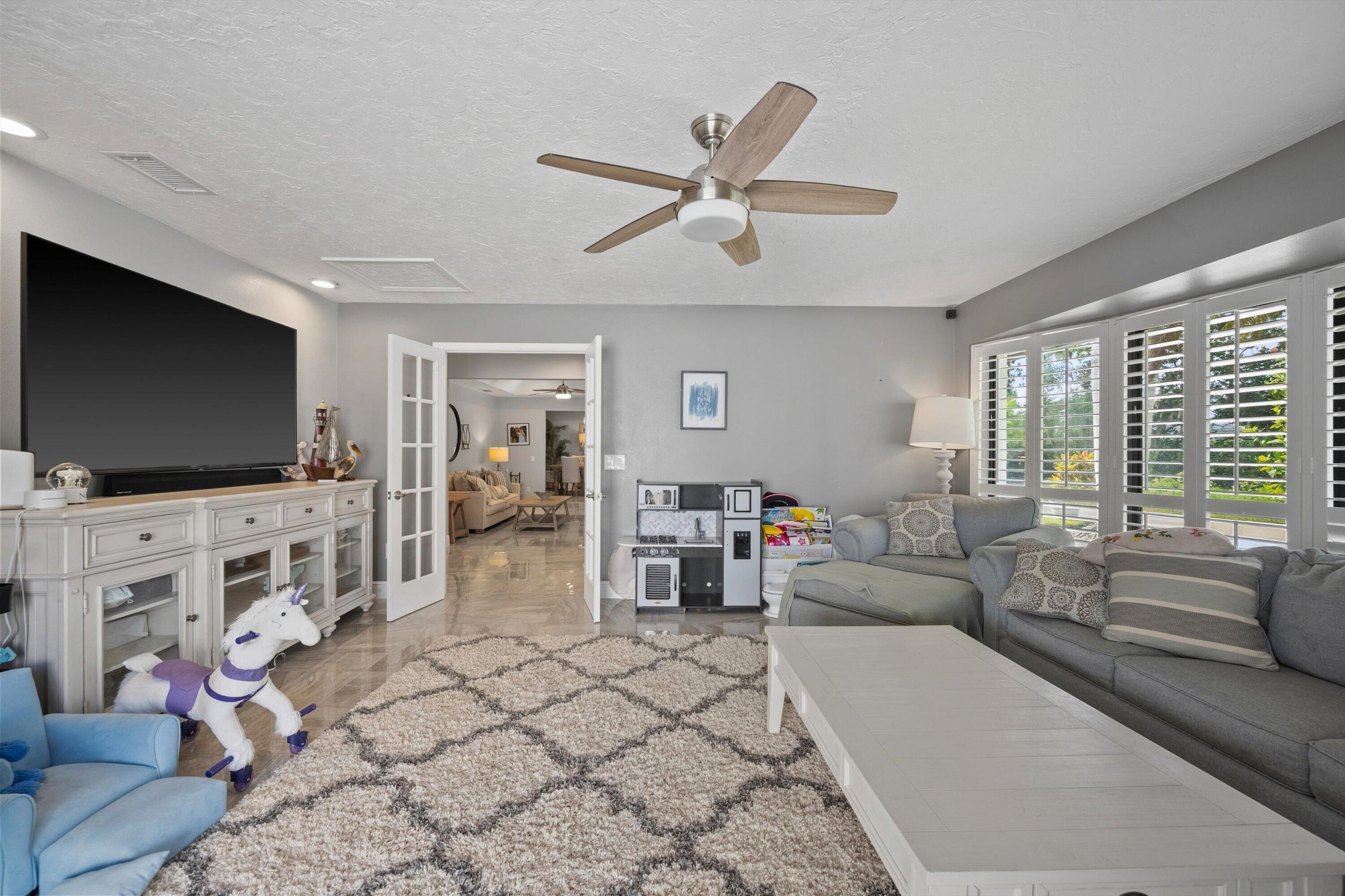 PINEWOOD OF WELLINGTON - Residential
