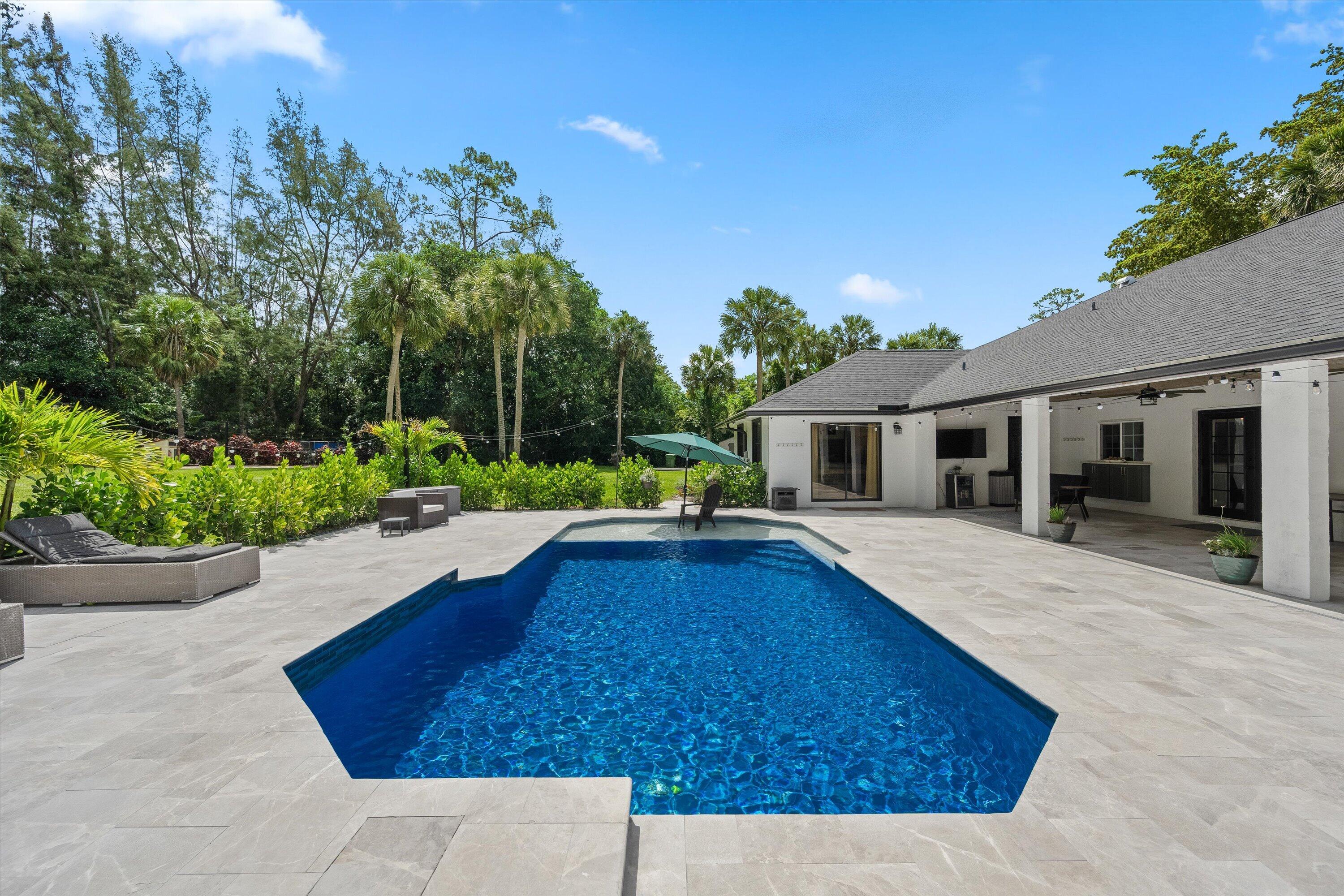 PINEWOOD OF WELLINGTON - Residential
