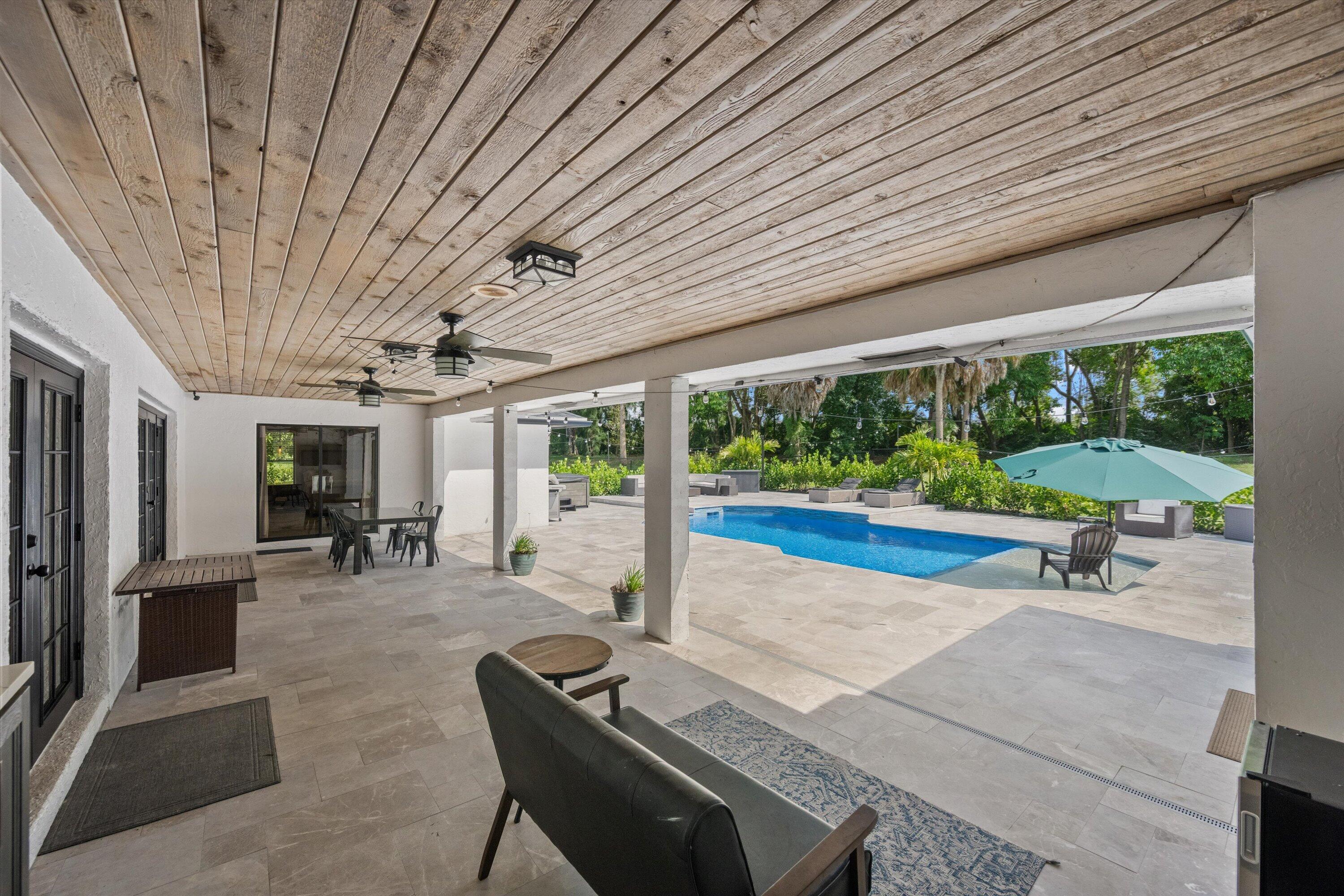 PINEWOOD OF WELLINGTON - Residential