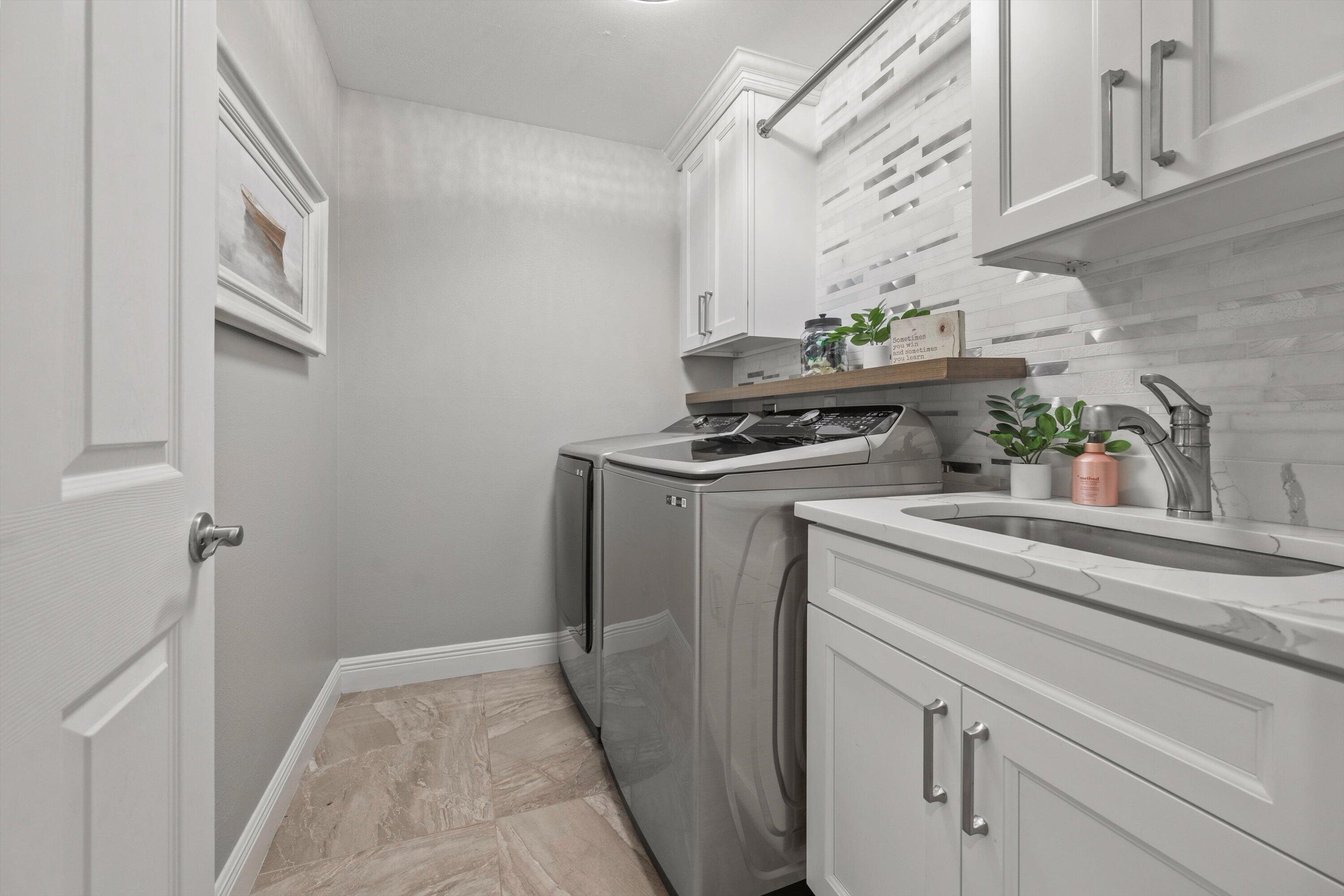 PINEWOOD OF WELLINGTON - Residential