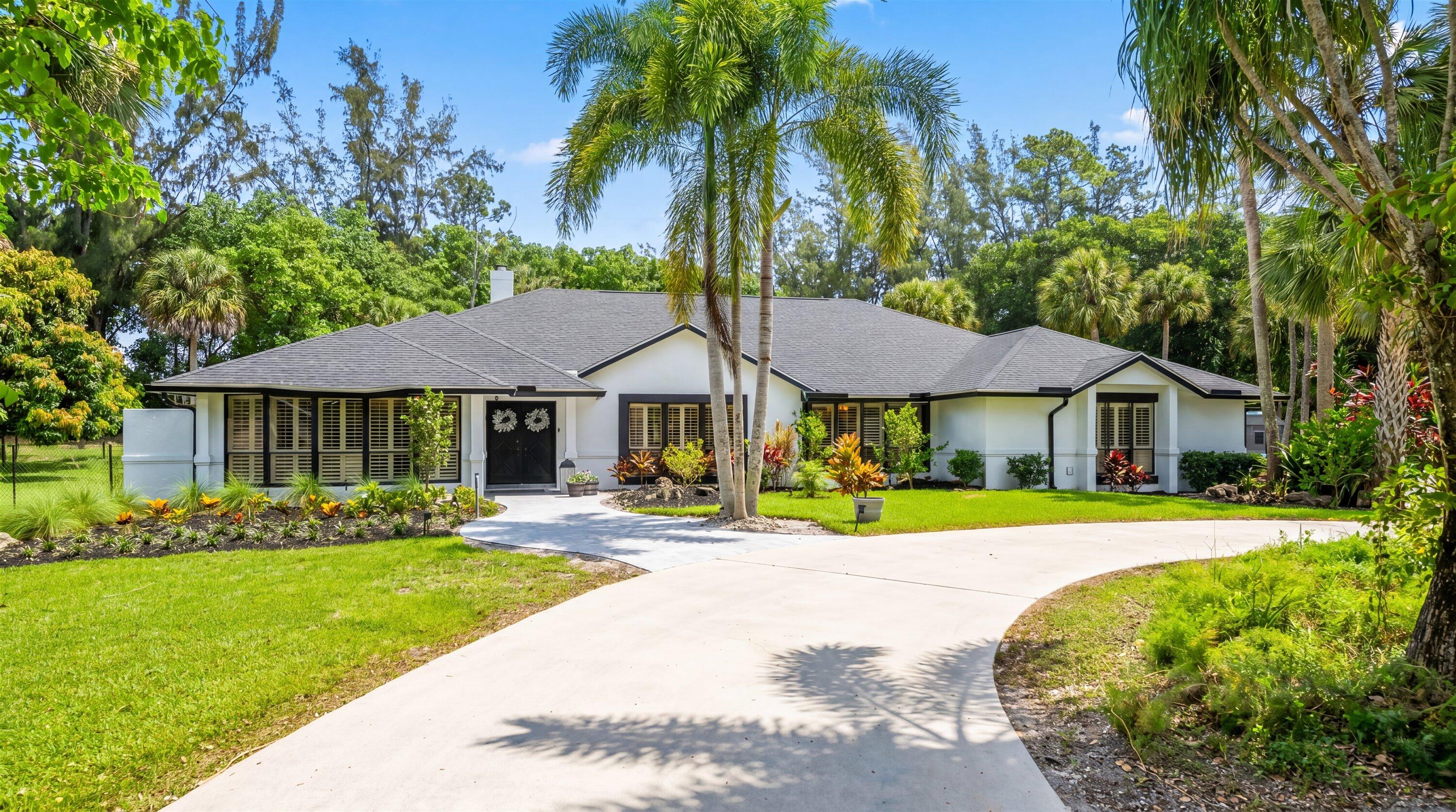 PINEWOOD OF WELLINGTON - Residential