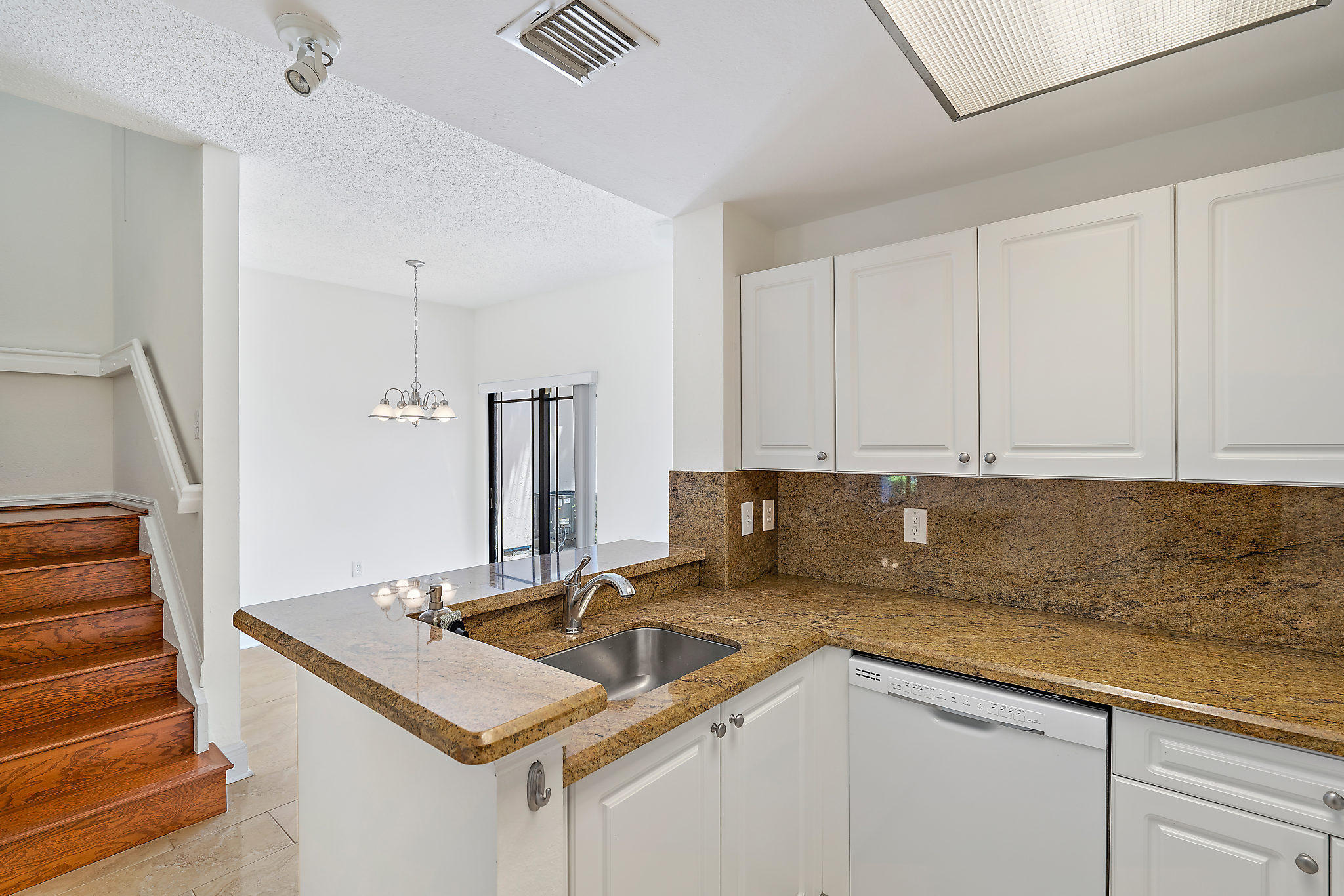 SAN MATERA THE GARDENS CONDO - Residential Lease