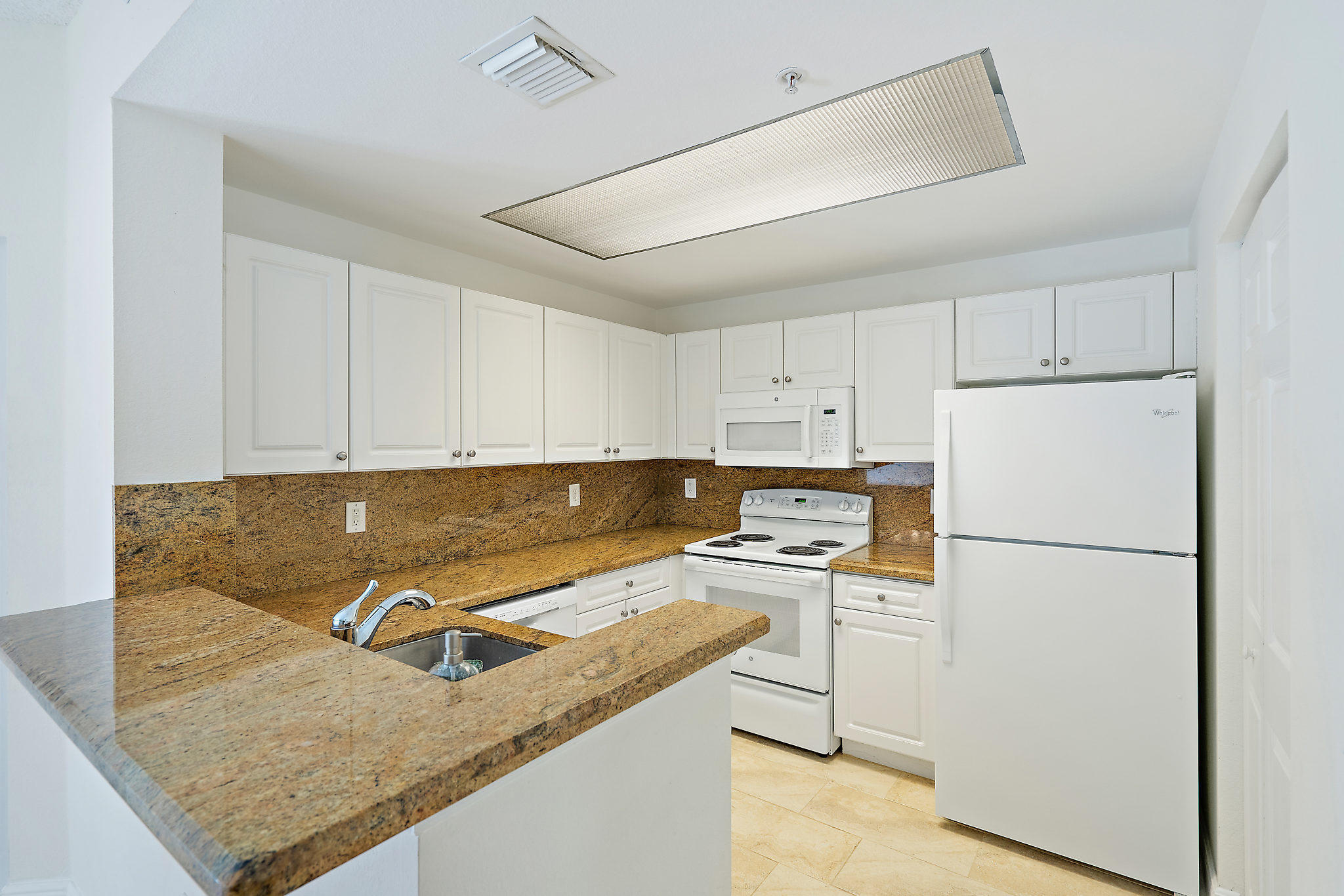 SAN MATERA THE GARDENS CONDO - Residential Lease
