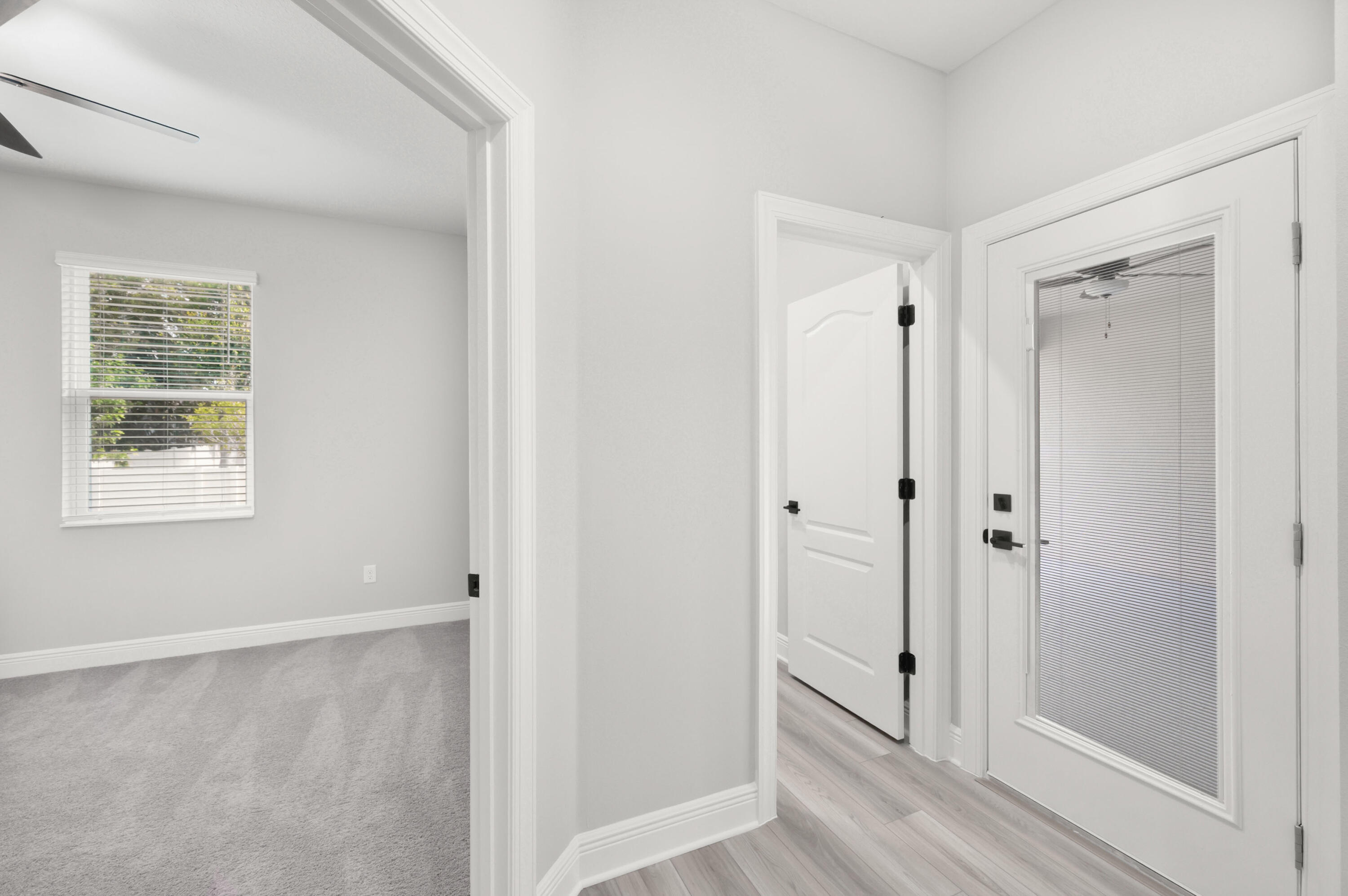 VERO LAKE ESTATES UNIT R - Residential