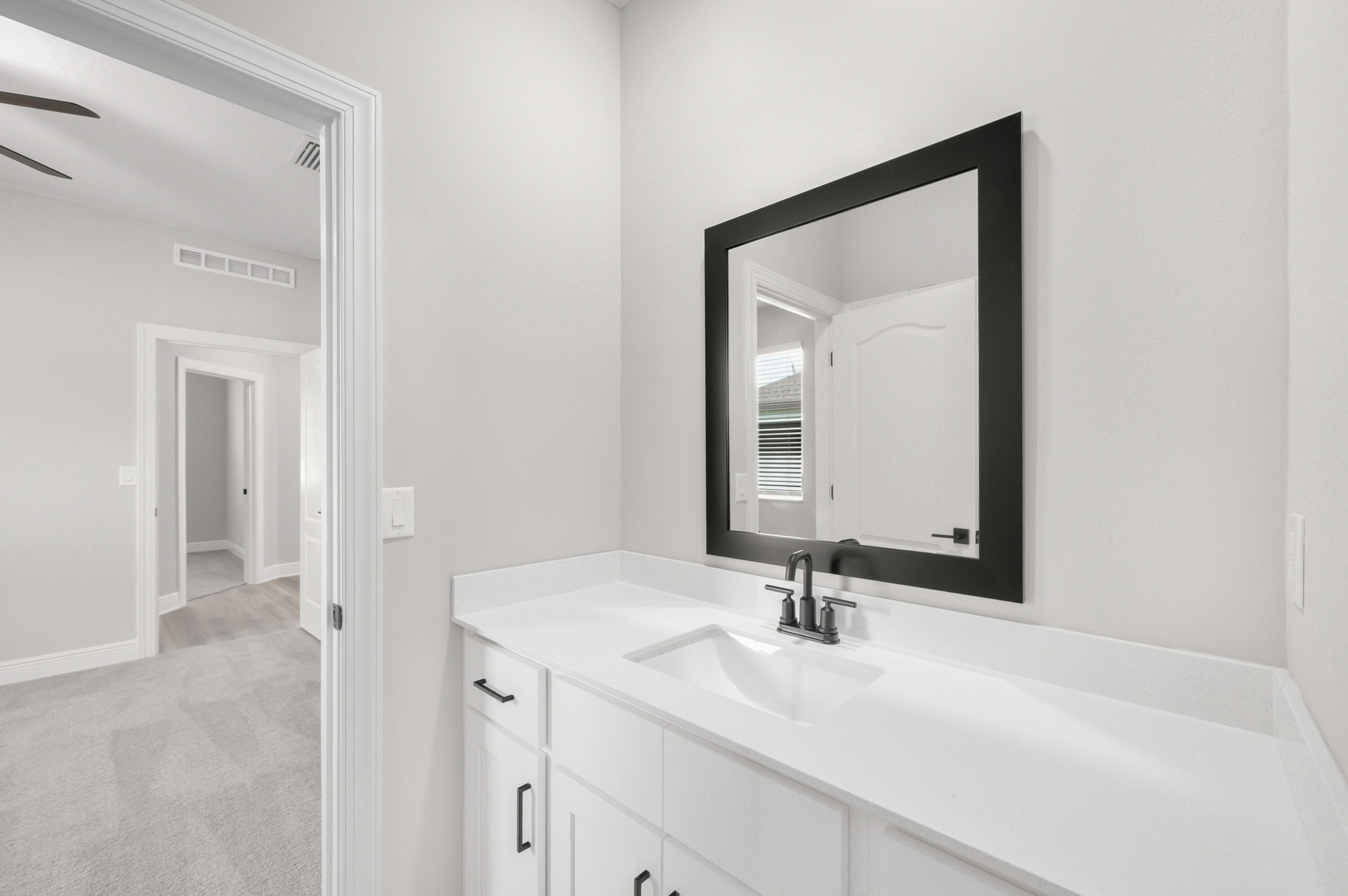 VERO LAKE ESTATES UNIT R - Residential
