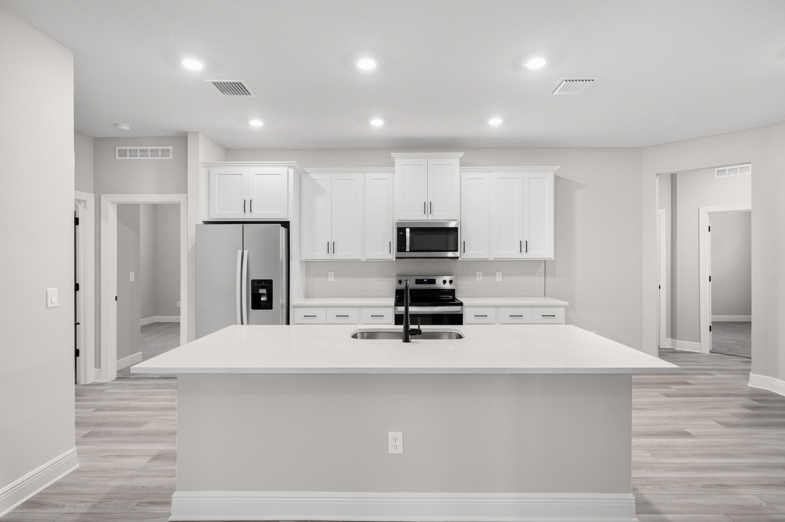VERO LAKE ESTATES UNIT R - Residential