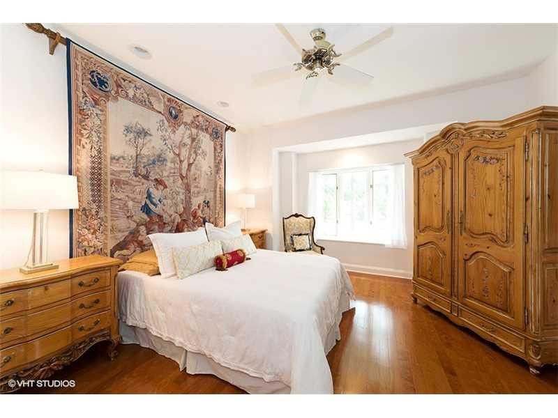 LAS OLAS ISLES - Residential