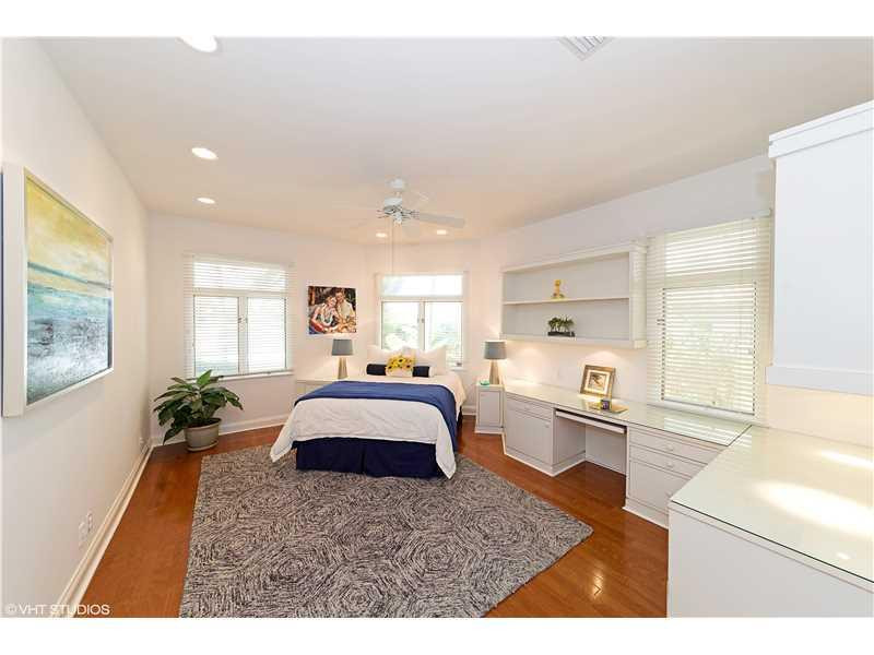 LAS OLAS ISLES - Residential