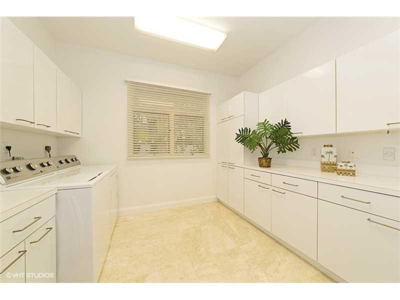 LAS OLAS ISLES - Residential