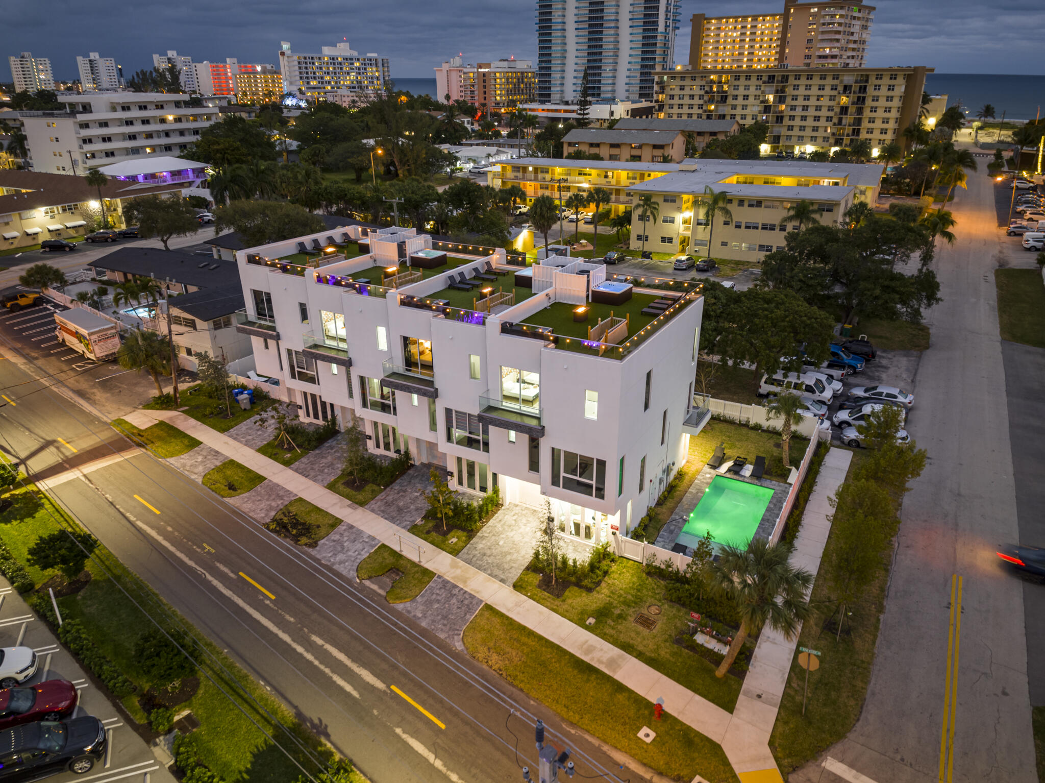 POMPANO BY THE SEA - Residential Lease