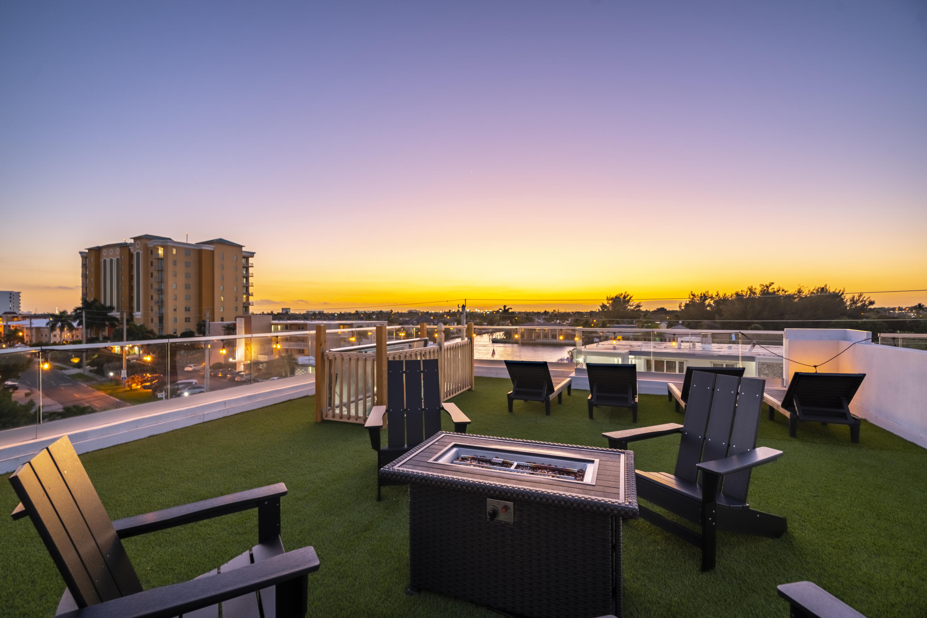 POMPANO BY THE SEA - Residential Lease