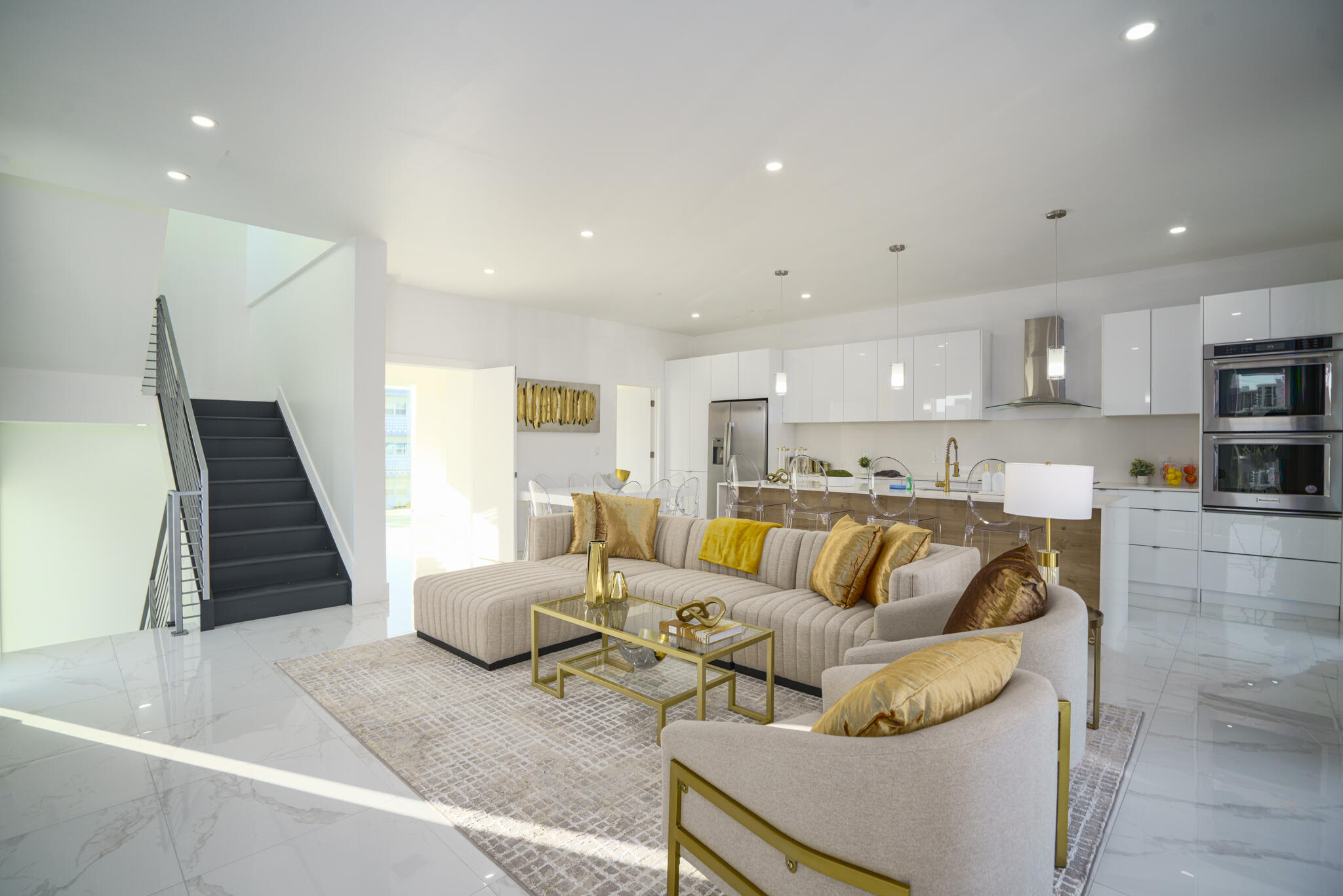 POMPANO BY THE SEA - Residential Lease