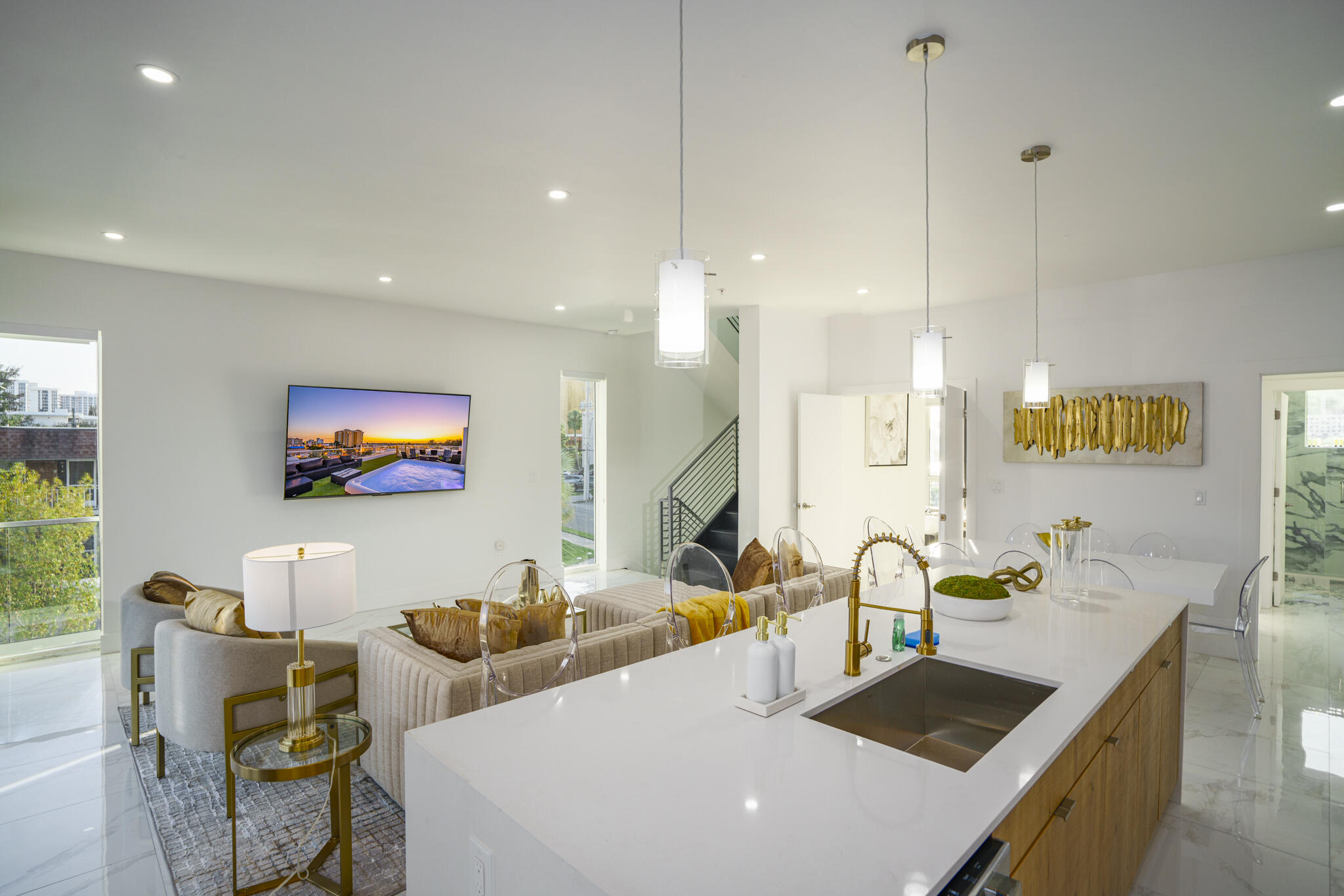 POMPANO BY THE SEA - Residential Lease