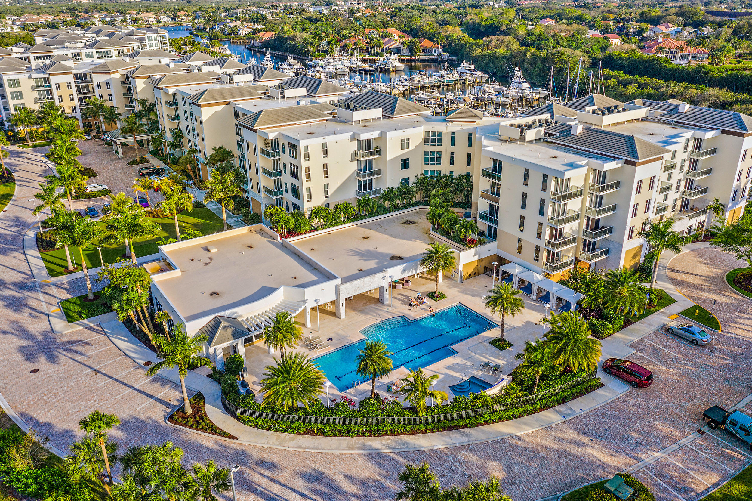 AZURE CONDO - Residential