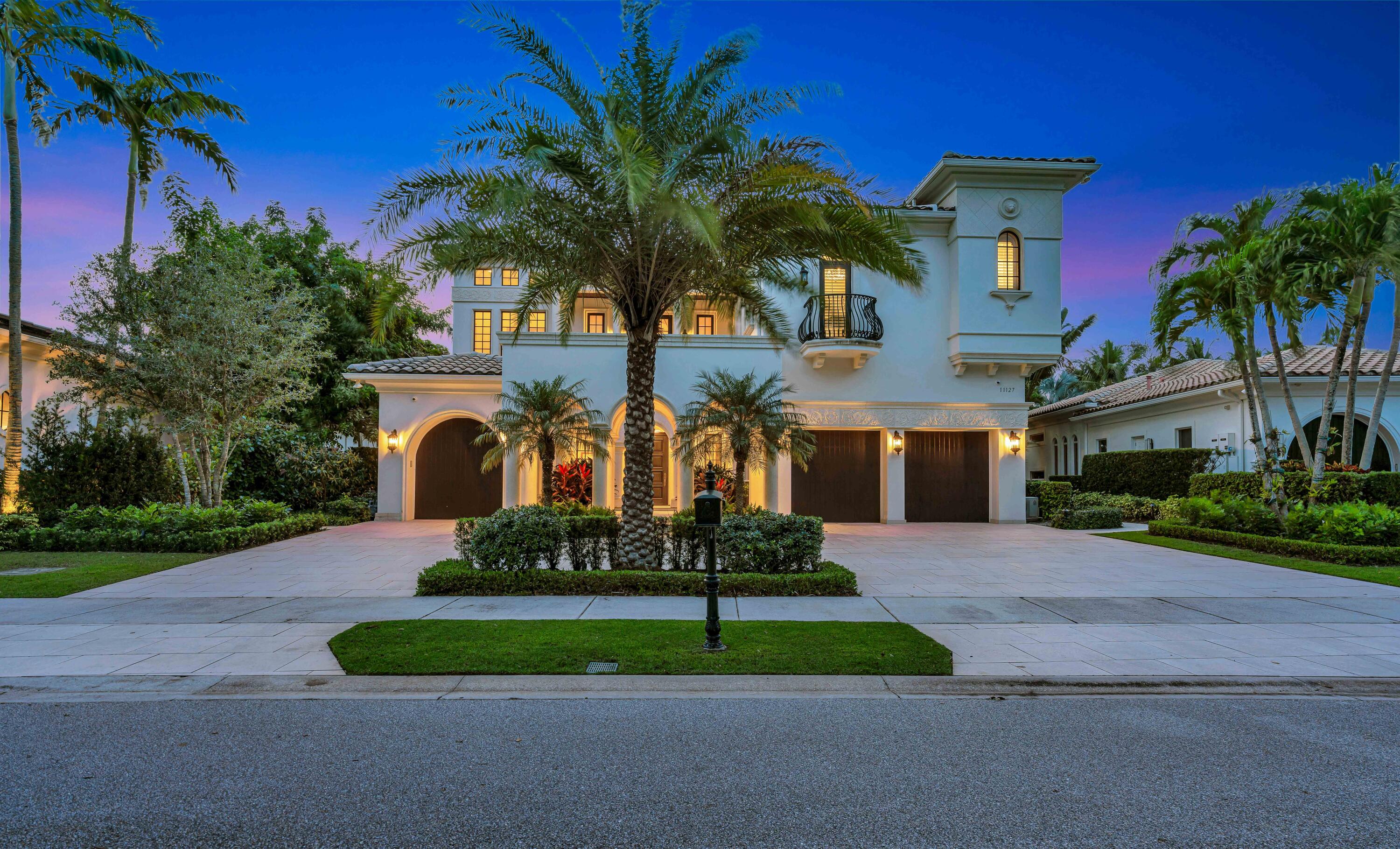 Welcome to 11127 Green Bayberry Drive in Old Palm Golf Club. This 5 bedroom TURNKEY estate overlooks golf and lake views providing stunning sunsets. This floor plan allows for spacious living with over 5600sf including a bar, office, three extra bedrooms to use as flex rooms if necessary, formal living and dining in addition to a kitchen and family room. An expansive patio, large covered space and summer kitchen make it ideal for outdoor entertaining. 

Old Palm Golf Club is the one of the best intimate clubs in south Florida. Equipped with a newly renovated clubhouse, 20,000sf new lifestyle center with two story fitness center, spa, 4 lane lap pool, 33 acre practice facility and much more. Come and experience the Old Palm lifestyle. Membership mandatory