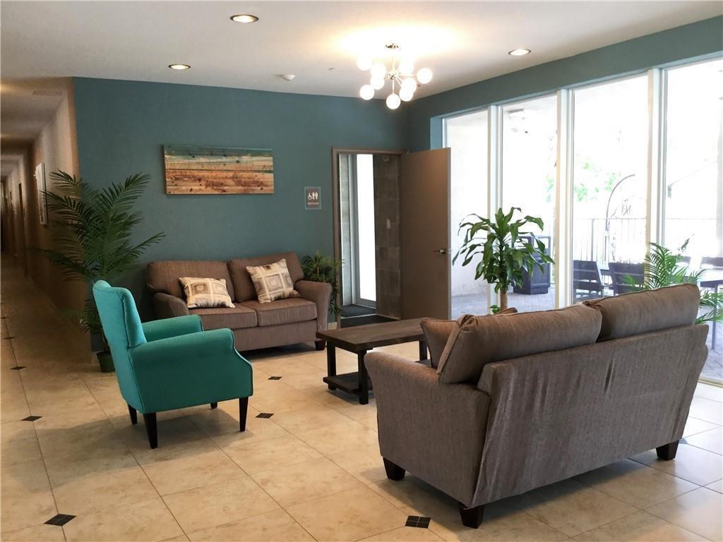 GRANDEUR AT OAKLAND PARK - Residential Lease