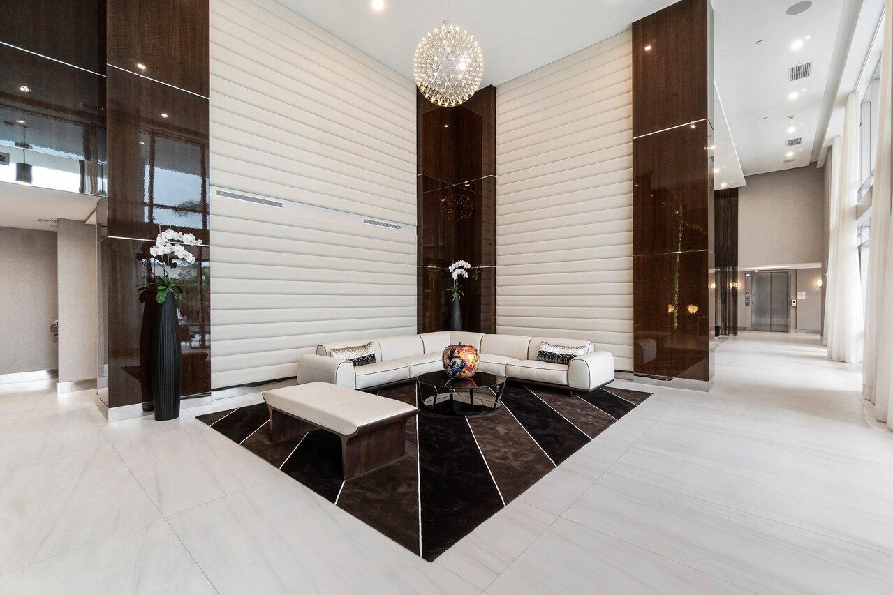 TOWER 155 - Residential