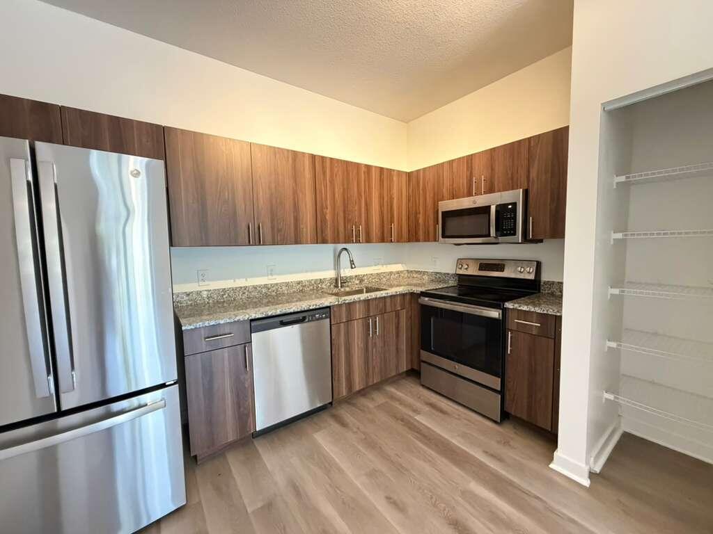 Lakewood Villas - Residential Lease