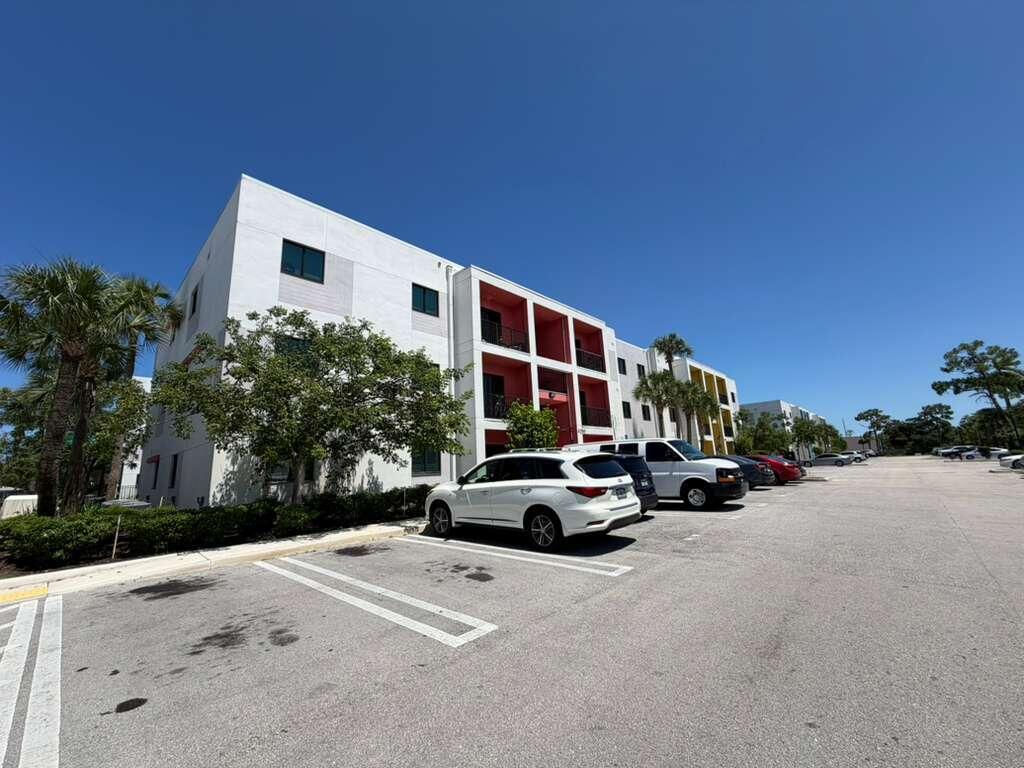 Lakewood Villas - Residential Lease