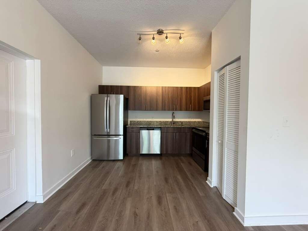 Lakewood Villas - Residential Lease