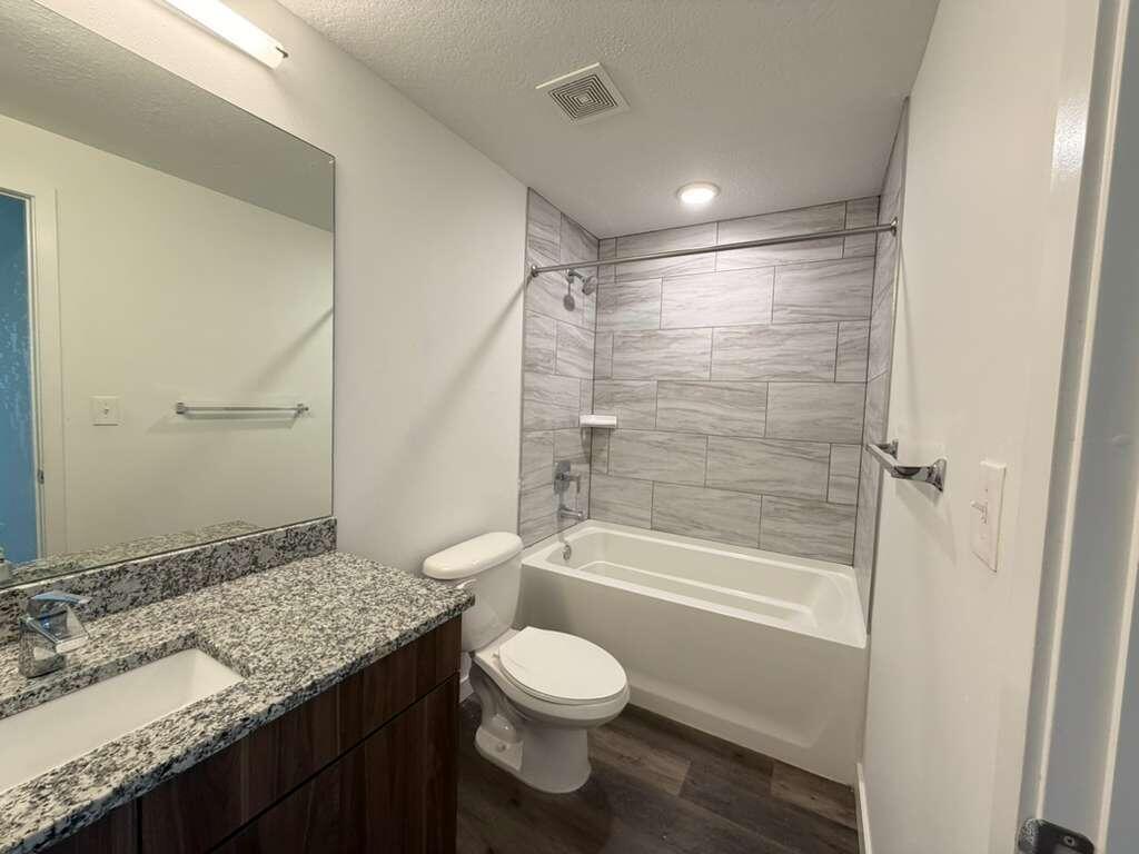 Lakewood Villas - Residential Lease