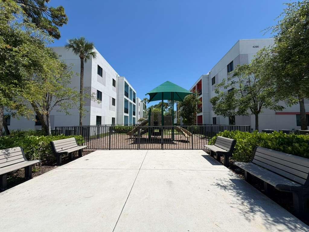 Lakewood Villas - Residential Lease