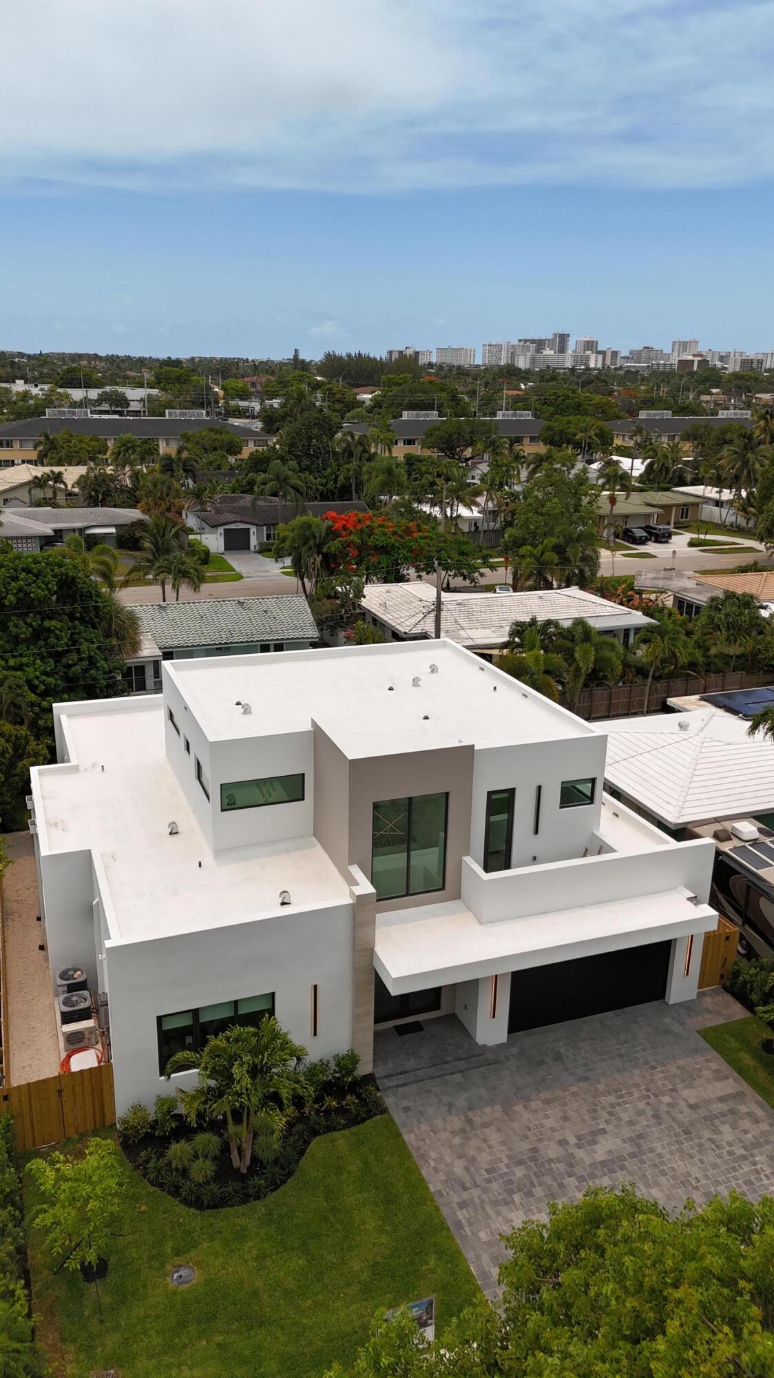 IMPERIAL POINT 1 SEC - Residential
