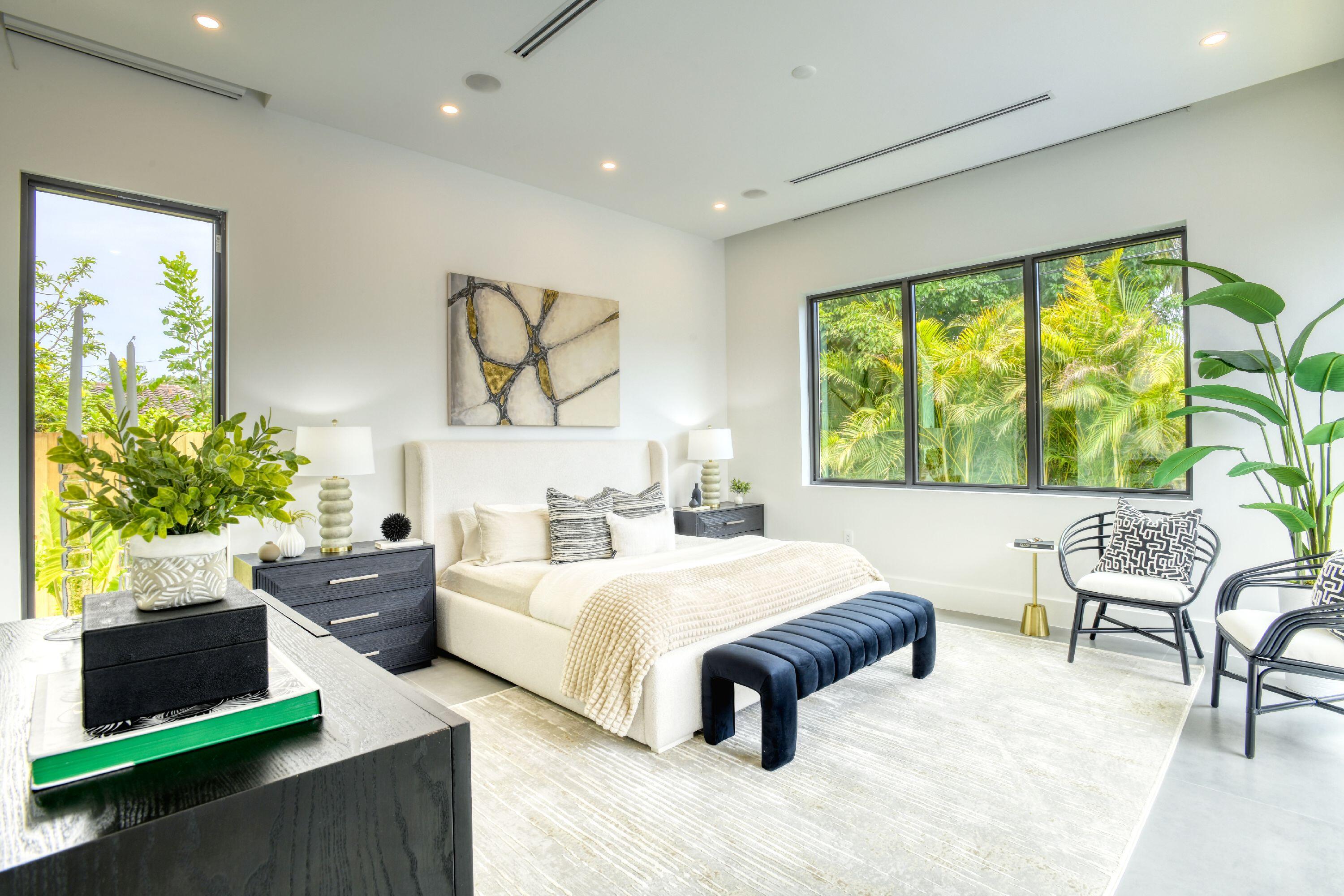IMPERIAL POINT 1 SEC - Residential