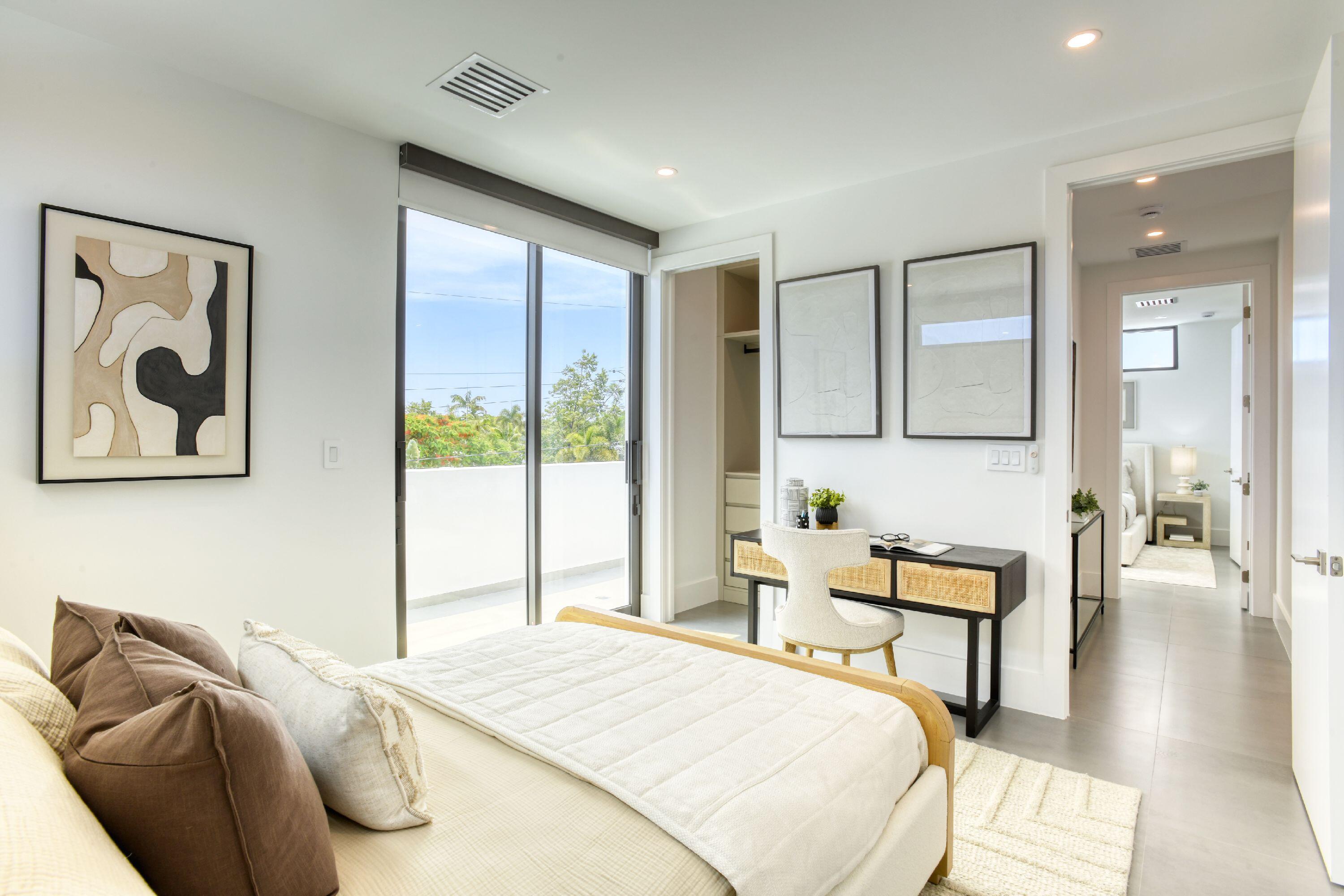 IMPERIAL POINT 1 SEC - Residential