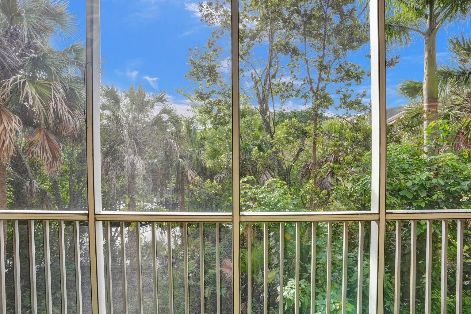 WINDWARD LAKES CONDO - Residential