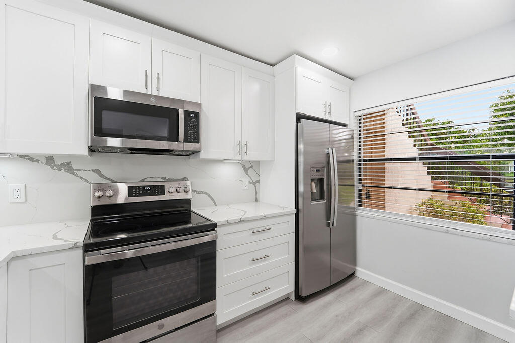 GLADES OF BOCA LAGO CONDO - Residential Lease