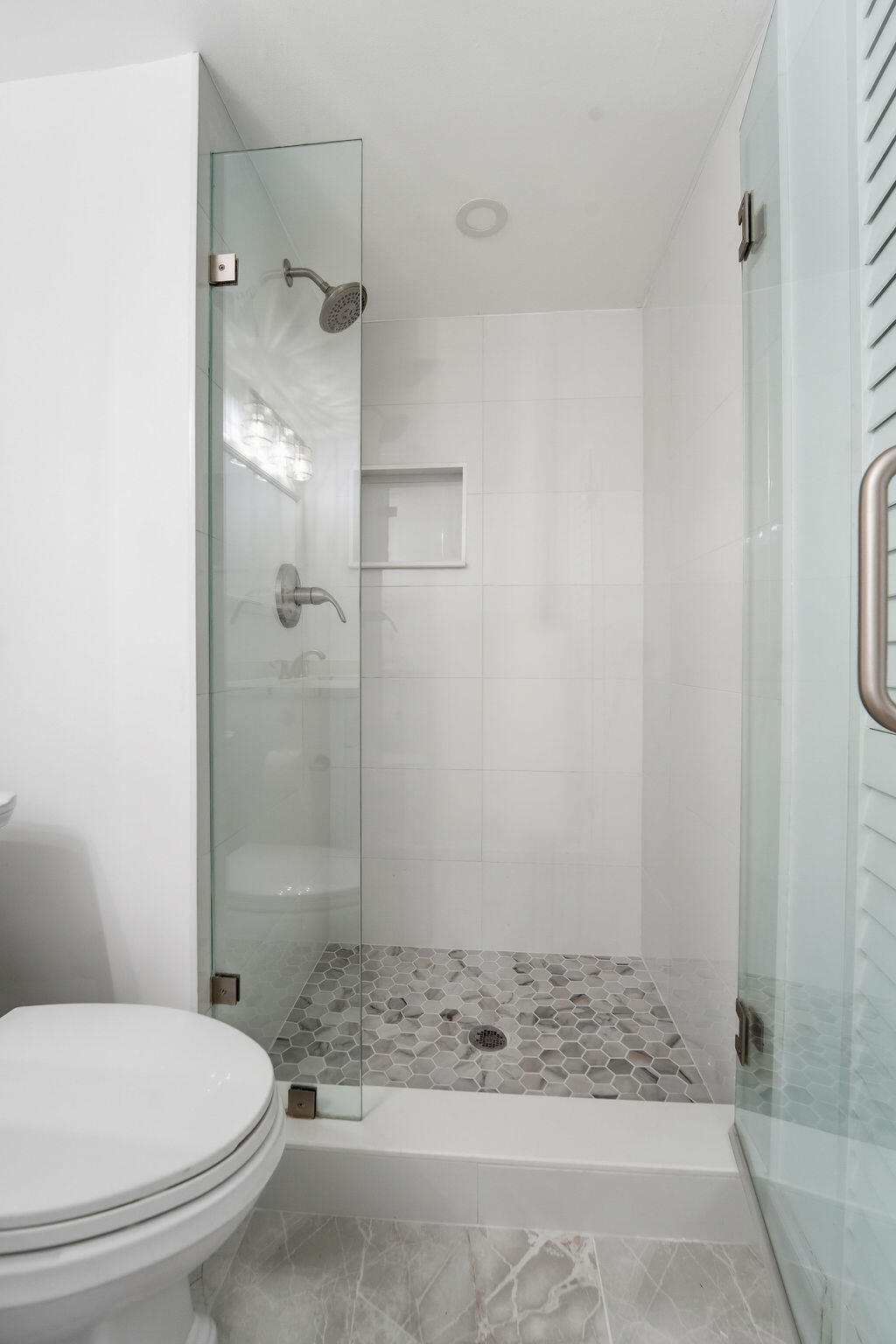 GLADES OF BOCA LAGO CONDO - Residential Lease