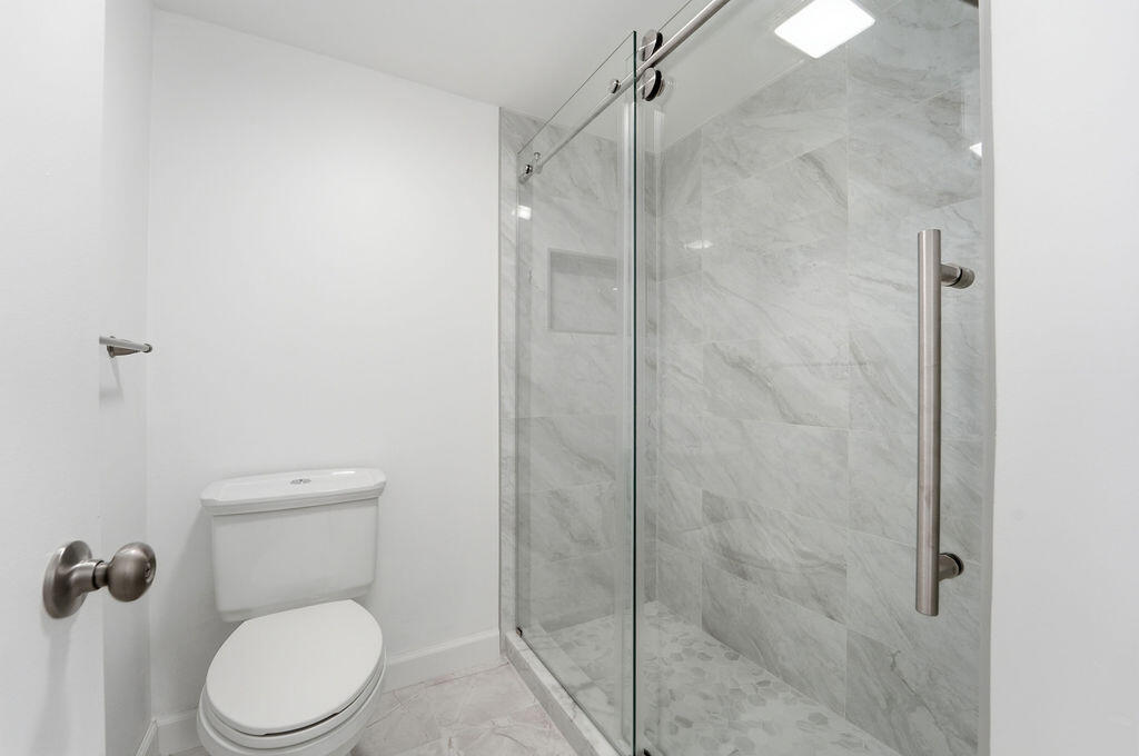 GLADES OF BOCA LAGO CONDO - Residential Lease