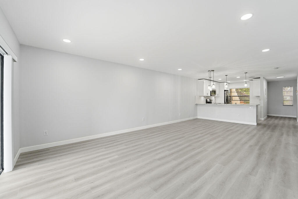GLADES OF BOCA LAGO CONDO - Residential Lease