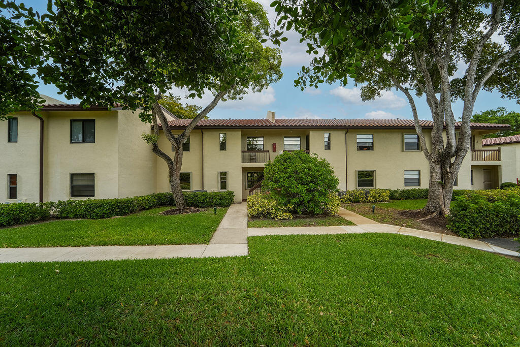 GLADES OF BOCA LAGO CONDO - Residential Lease
