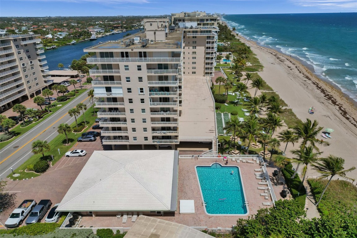 HILLSBORO LE BARON CONDO - Residential