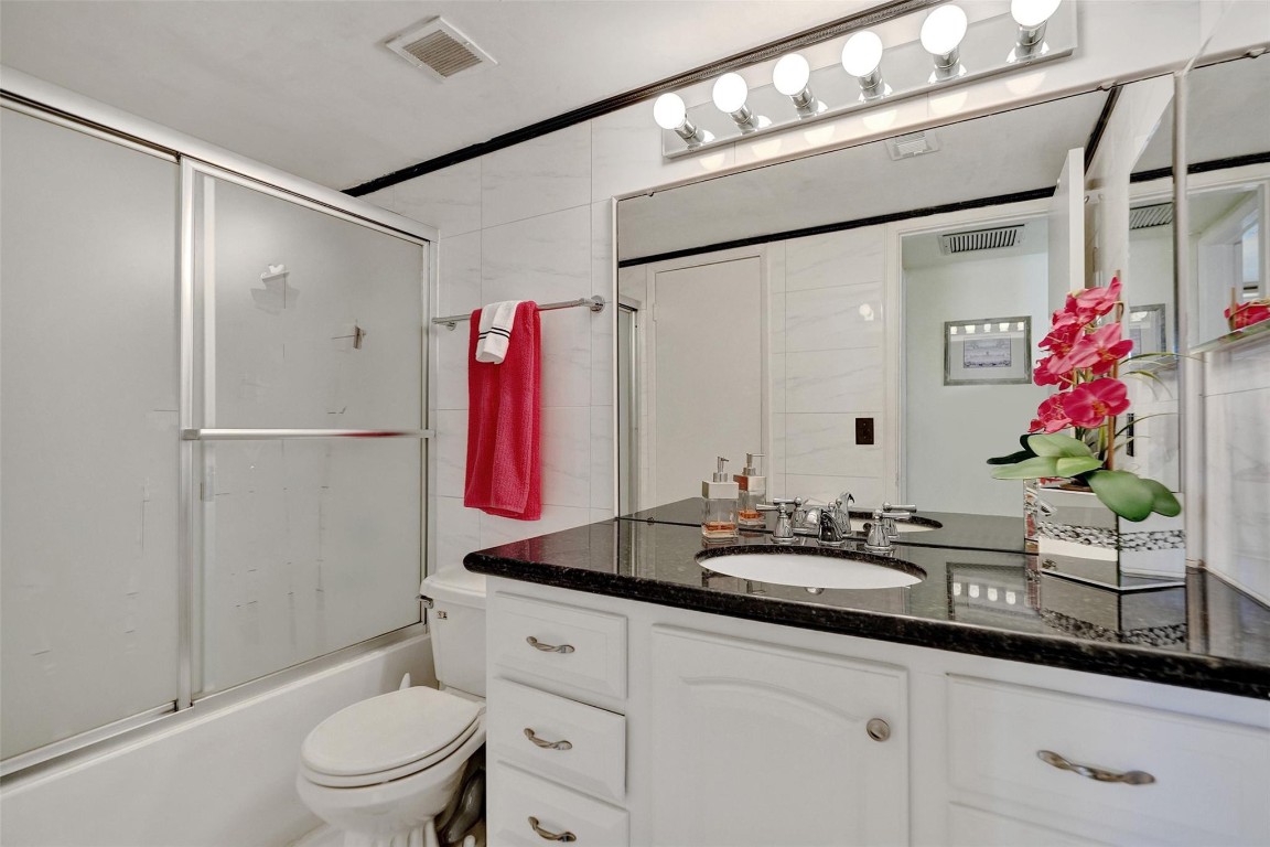 HILLSBORO LE BARON CONDO - Residential