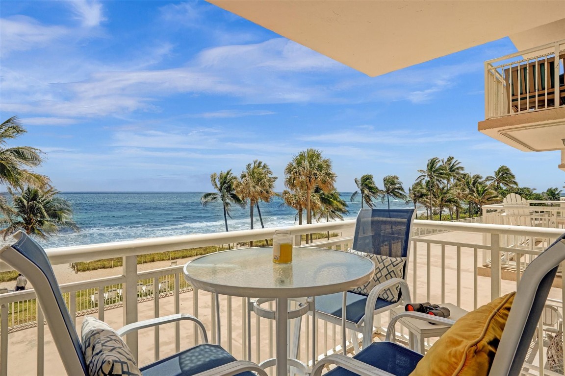 HILLSBORO LE BARON CONDO - Residential