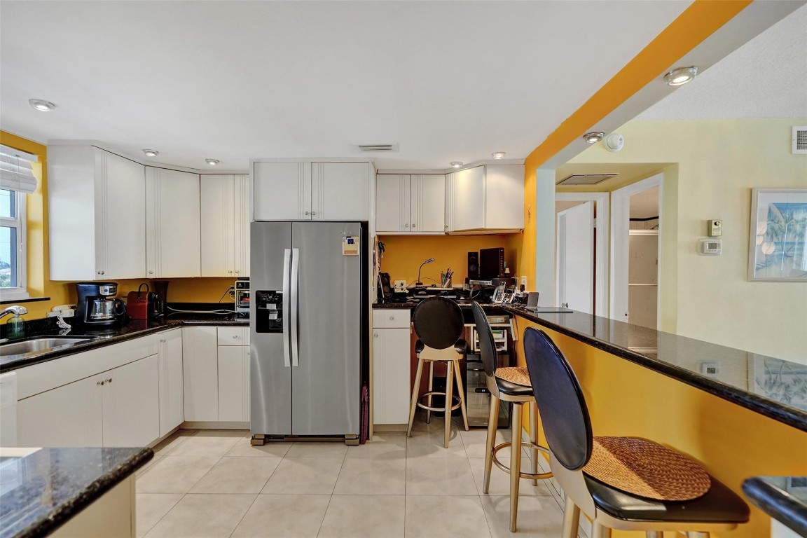 HILLSBORO LE BARON CONDO - Residential