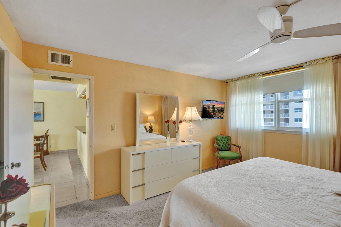 HILLSBORO LE BARON CONDO - Residential