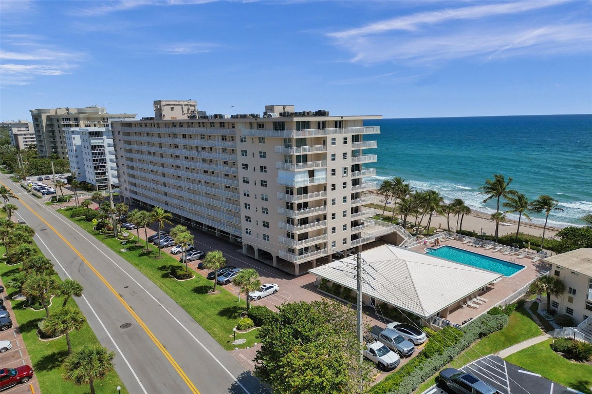 HILLSBORO LE BARON CONDO - Residential