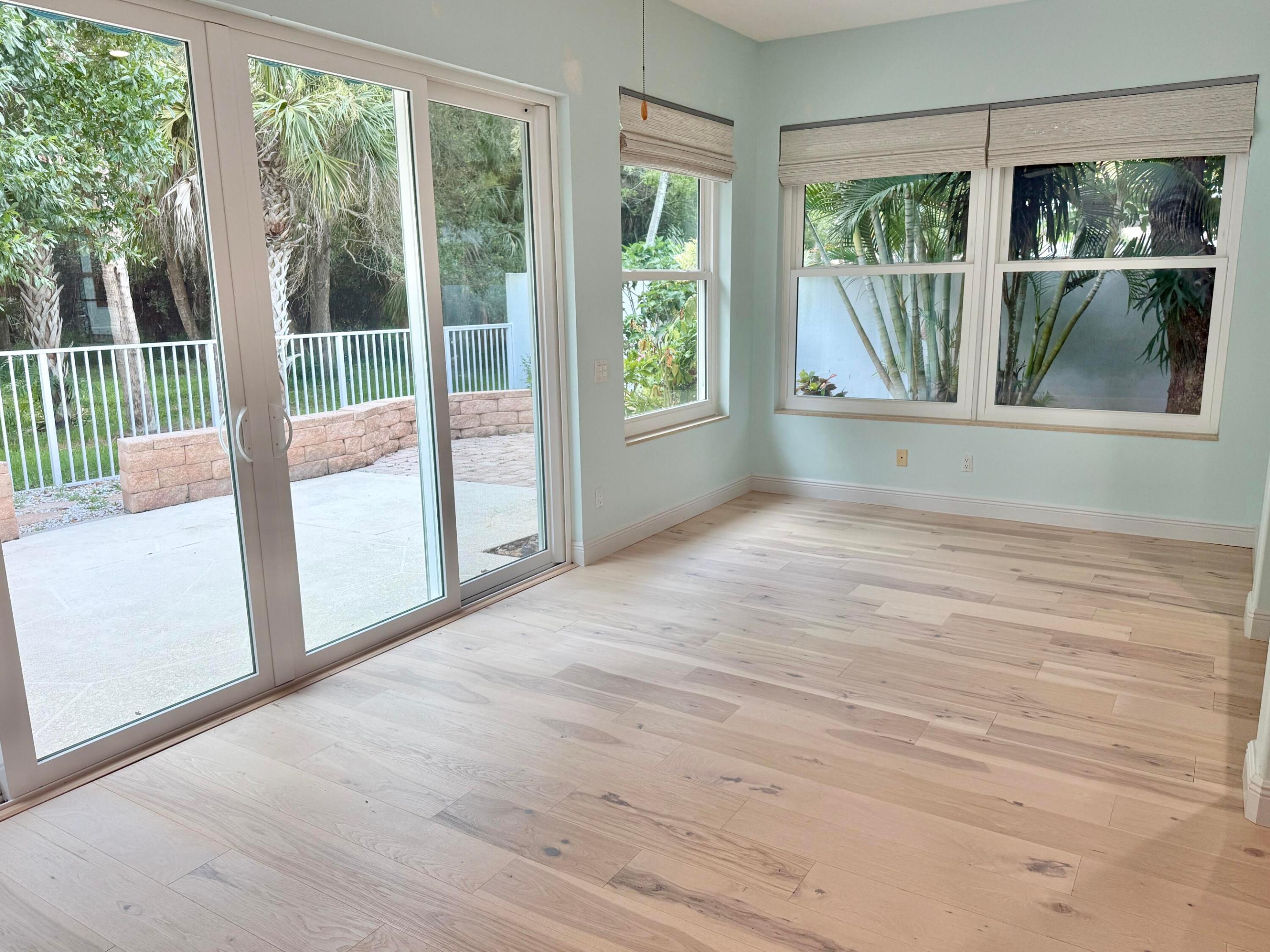 HAMPTONS AT MAPLEWOOD - Residential